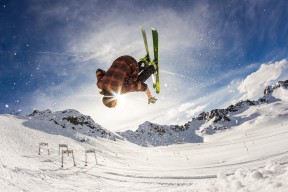 今日足球赛事赔率预测推荐，今日足球比赛结果预测