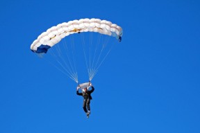 今日英超盘口赔率数据预测推荐，今日英超足球比赛